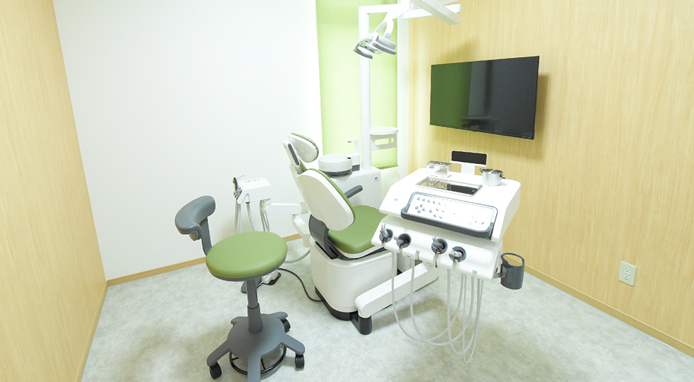https://makino-dentalclinic-iida.jp/wp/wp-content/themes/makino-dental/assets/img/about/facility03_01@2x.jpg 2x